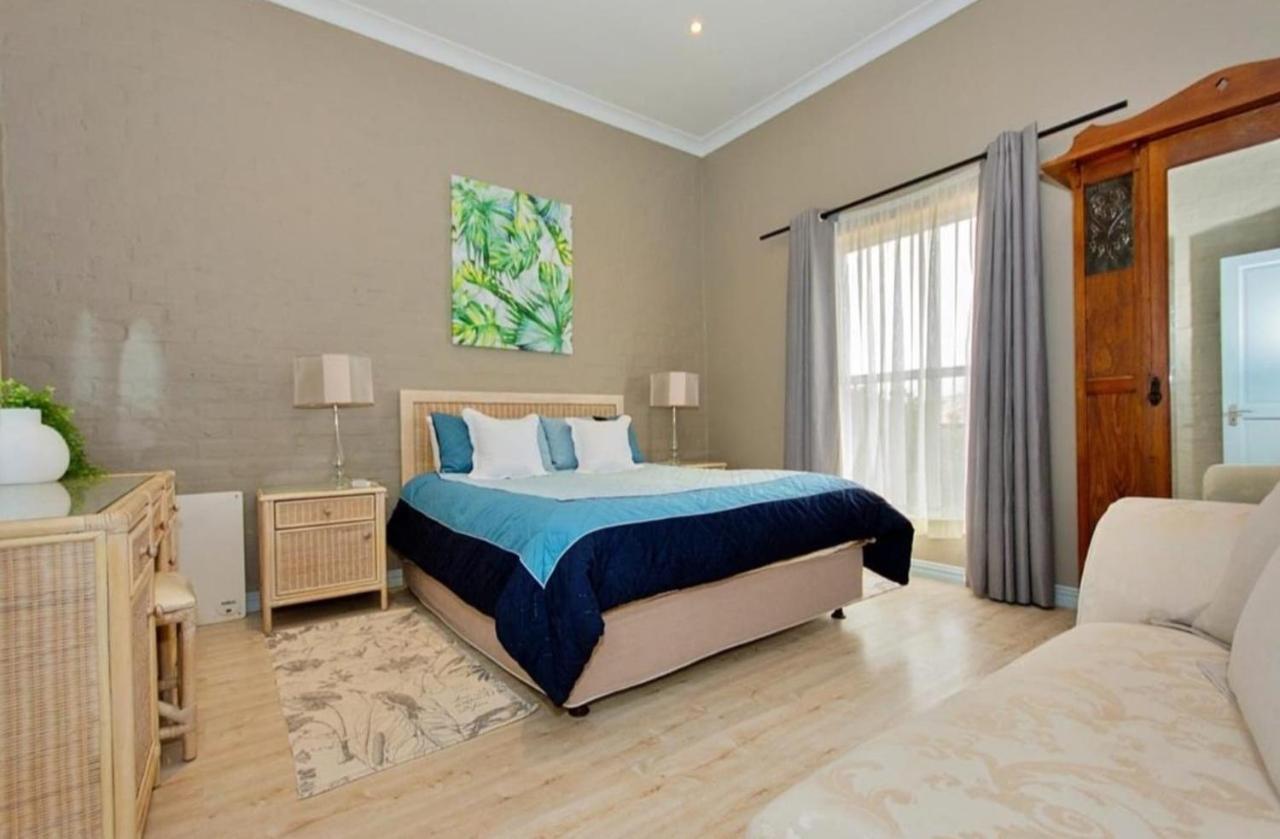 Hotel Golfer'S Retreat à Langebaan Extérieur photo