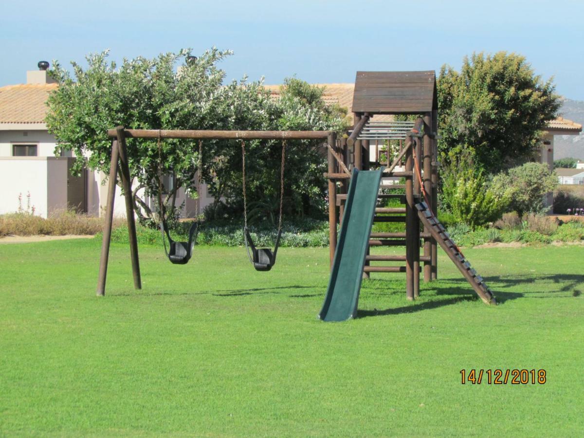 Hotel Golfer'S Retreat à Langebaan Extérieur photo